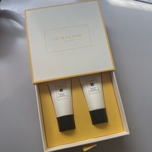 Jo Malone English Pear & Freesia Hand Care Collection 2pc Set - 1oz. Each [BNIB]